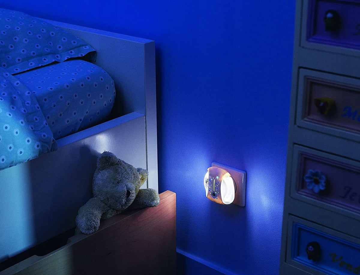 SAFETY 1ST automatyczna lampka nocna LED do gniazdka, delikatne światło do pokoju dziecka
