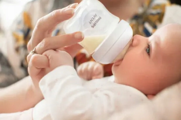 PHILIPS AVENT Natural RESPONSE smoczki 1m+ x2
