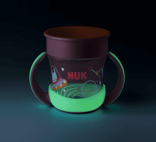 NUK Mini Magic Cup непроливаща чаша 360° 160 ml 6 м+ светеща в тъмното