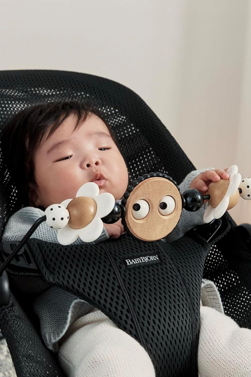 BABYBJORN oblouk s hračkami na lehátko 31 cm