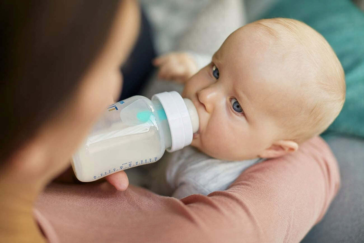 PHILIPS AVENT zestaw butelek ANTYKOLKOWYCH airfree dla noworodków, butelka anti-colic z nakładką AirFree