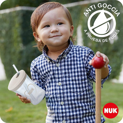 NUK Action Cup NEKVAPKACÍ HRNČEK 12 m+
