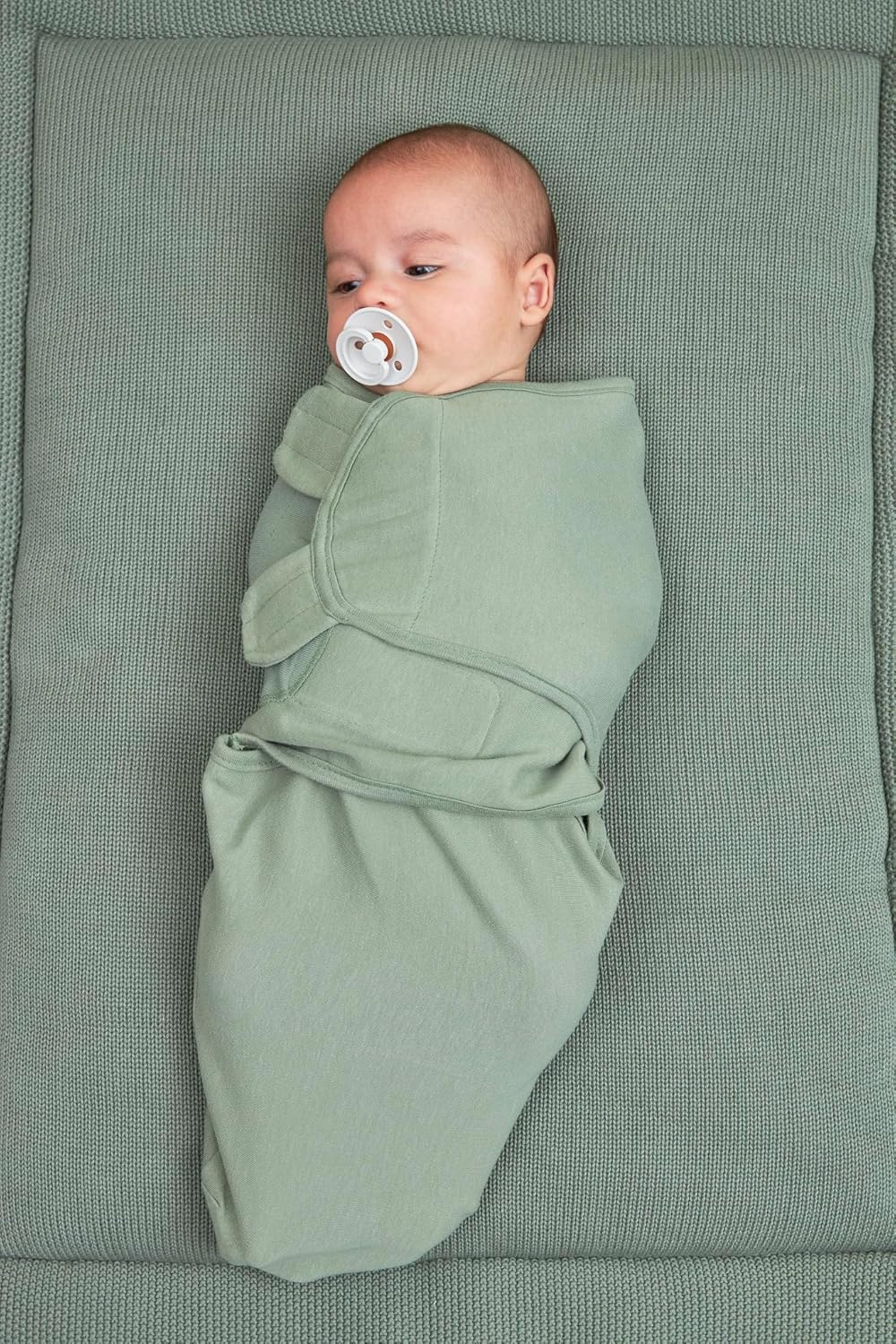 Meyco SwaddleMeyco babynest Forest Green 0-3 mån