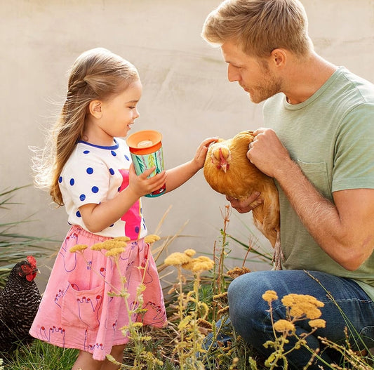 MUNCHKIN WildLove KUBEK NIEKAPEK ustnik 360° LEMUR 1 sztuka, dziecko z kubkiem niekapkiem