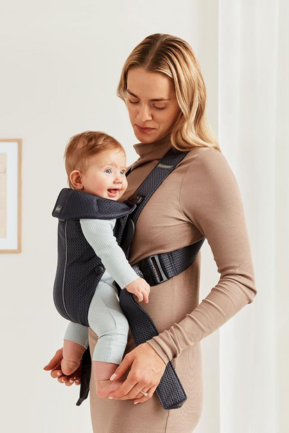 BABYBJORN MINI AIRY MESH ERGONOMIC NEST