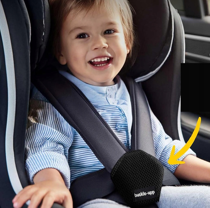 BUCKLE-UPP ochrana proti rozopnutiu pásov v autosedačke
