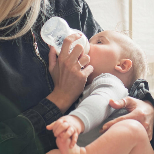 TOMMEE TIPPEE Closer to Nature cumisüveg 260 ml