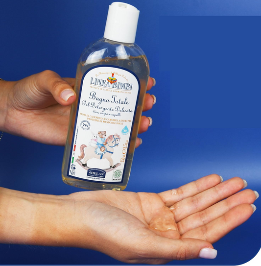 HELAN Linea Bimbi fürdető és sampon mandulafehérjével 250 ml 0+