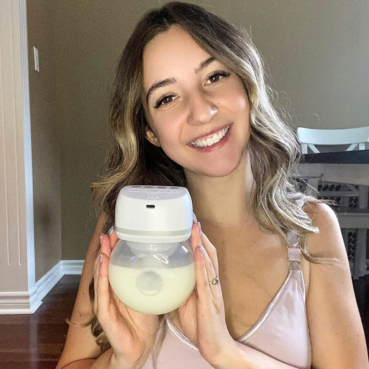 BELLABABY elektrická bezdrátová mušlová odsávačka mateřského mléka x2